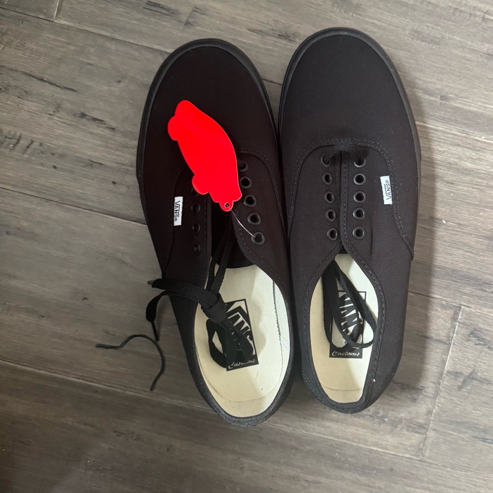 Vans Men's Black Canvas Lace-Up Sneakers